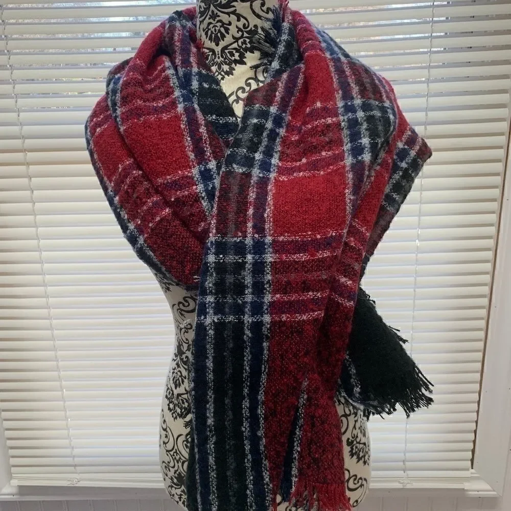 NWT Justin&Taylor Plaid Scarf Wrap